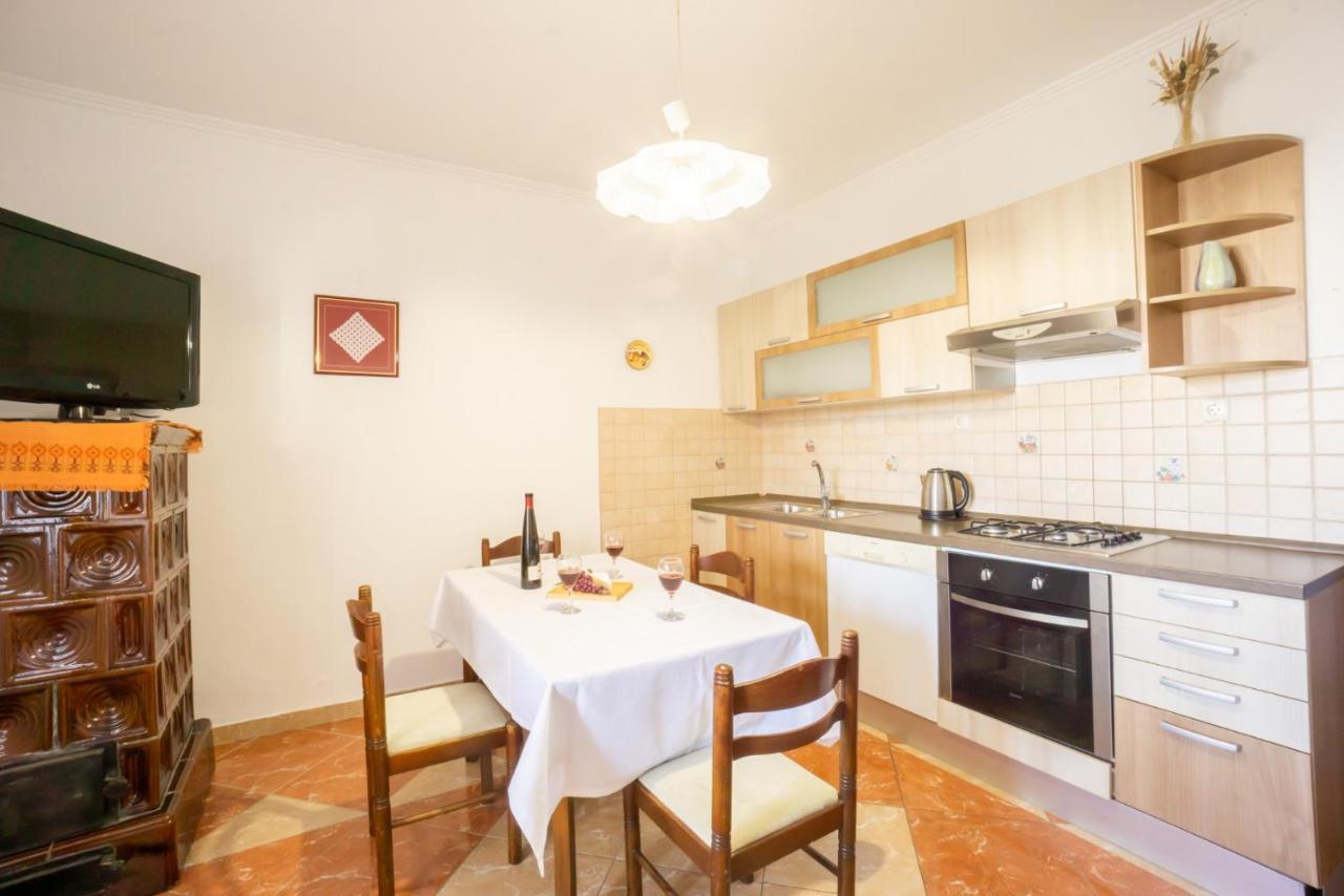 Jasko I Jelica Beautiful View Apartment Metajna Luaran gambar