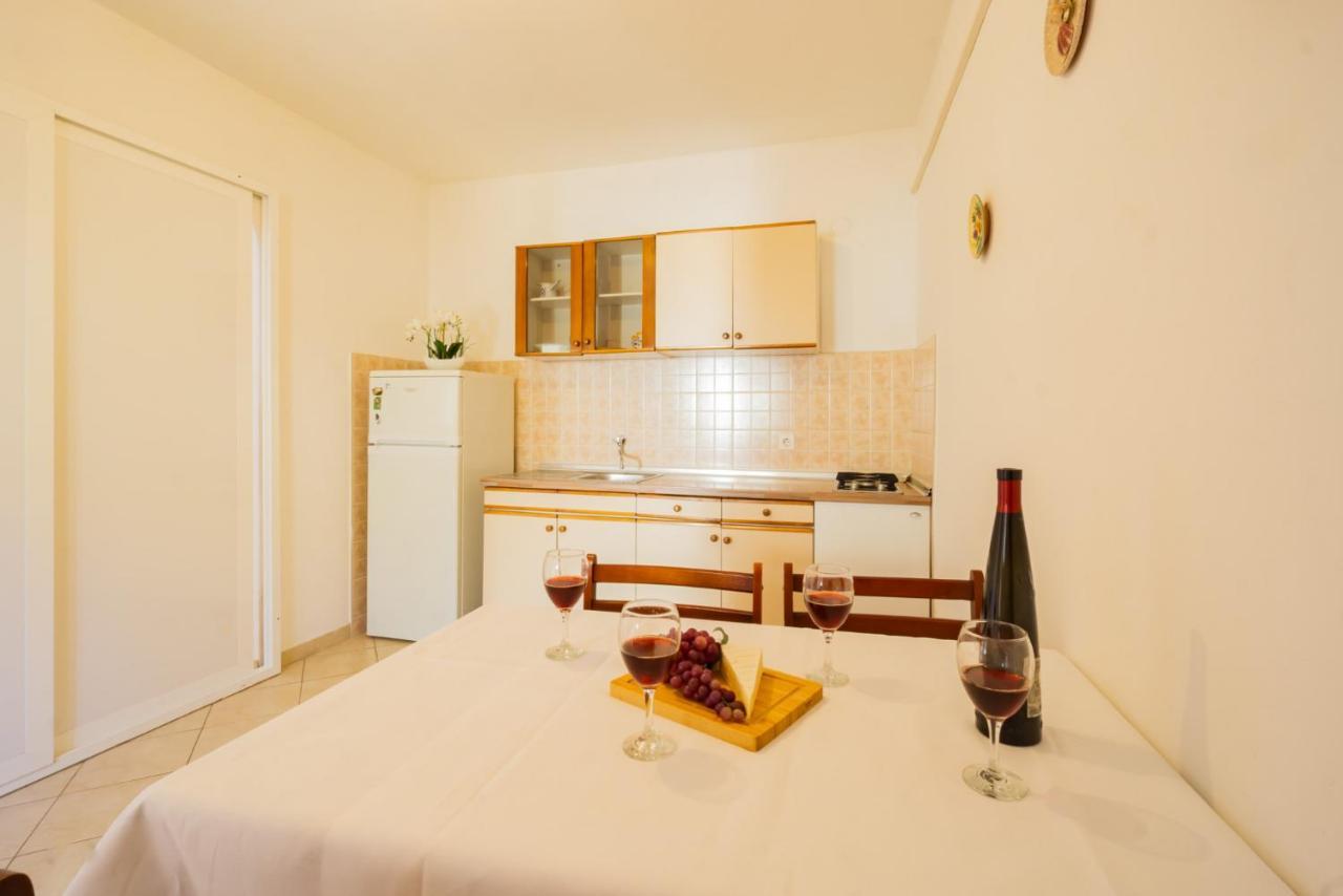 Jasko I Jelica Beautiful View Apartment Metajna Luaran gambar
